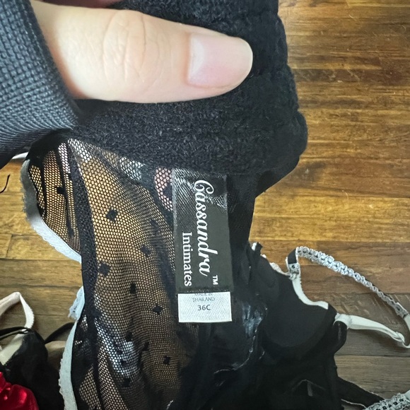 Cassandra Intimates Set - Picture 2 of 2